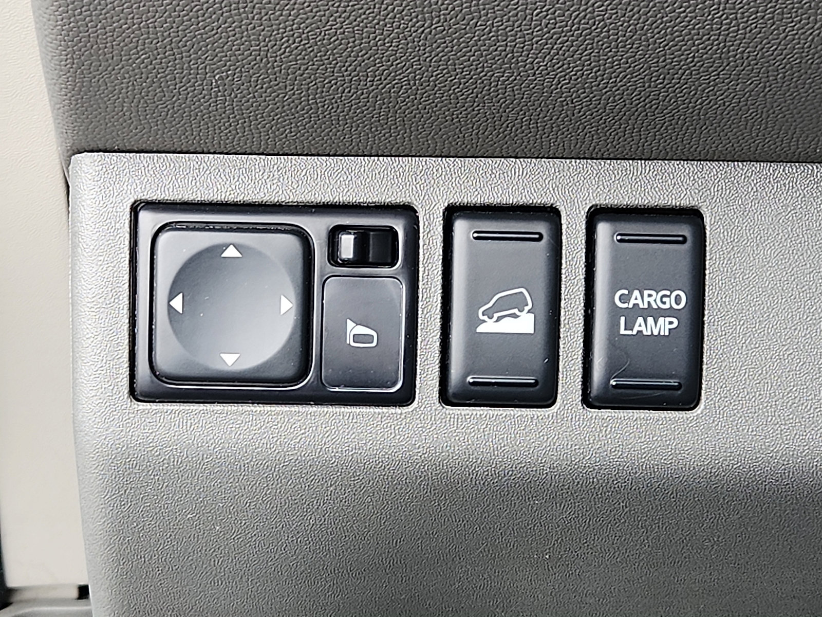 Used 2019 Nissan Frontier SL image 25