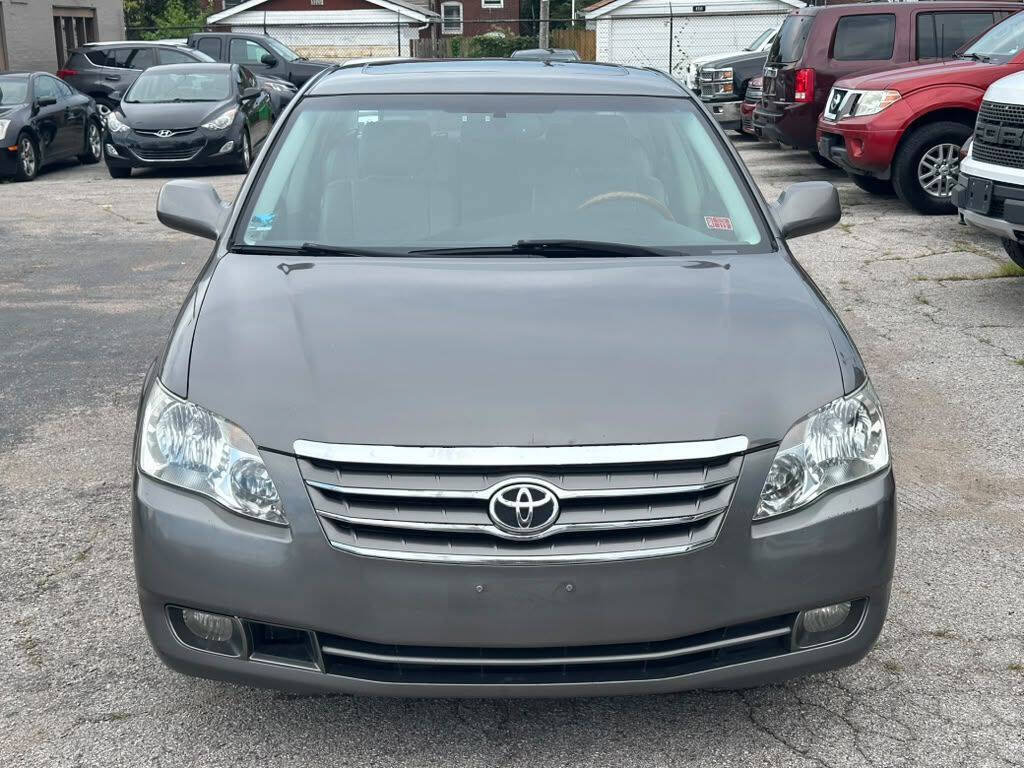 Used 2007 Toyota Avalon Limited FWD image 2