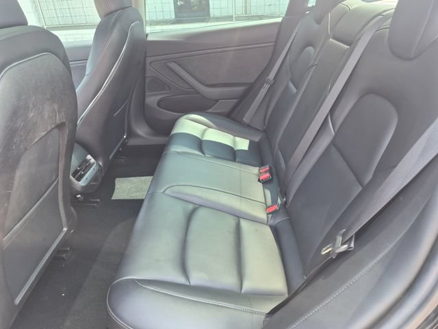 Used 2019 Tesla Model 3 Mid Range RWD image 11