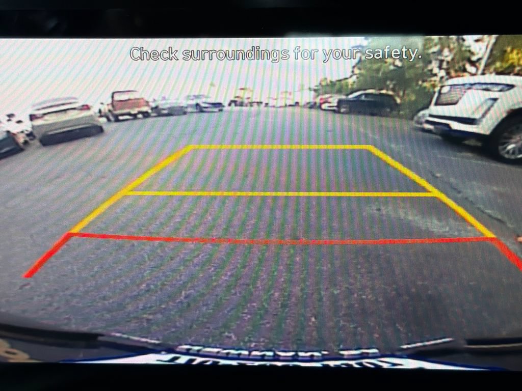 Used 2021 Hyundai Venue SE FWD image 29