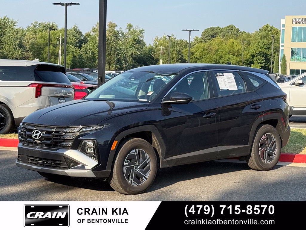 Used 2026 Hyundai Tucson Blue SE w/ Tow & Go Package AWD/4WD image 3