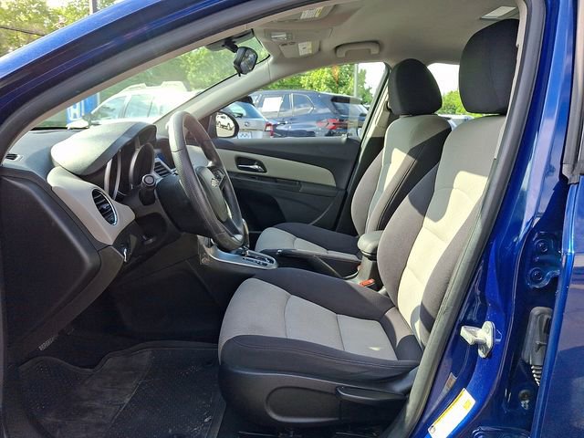 Used 2013 Chevrolet Cruze LS FWD image 14