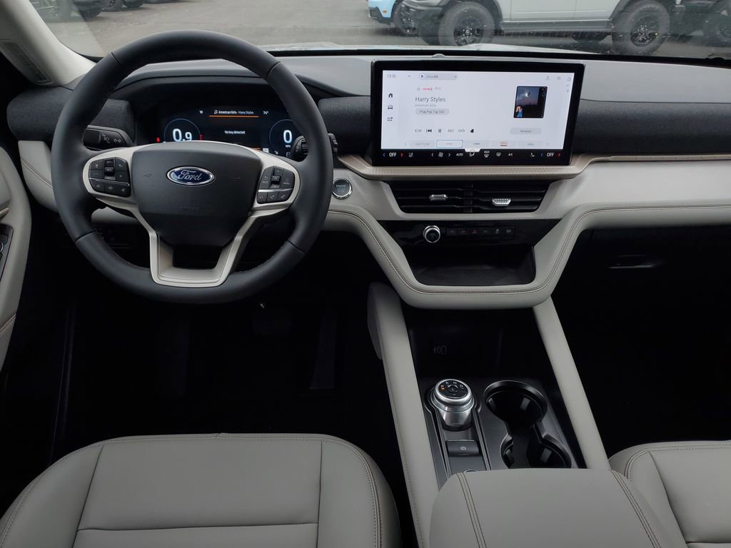 New 2026 Ford Explorer Active image 24