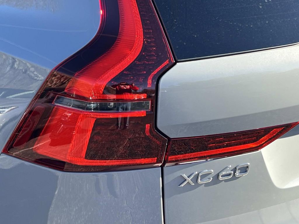 New 2026 Volvo XC60 B5 Plus w/ Protection Package Premier image 10