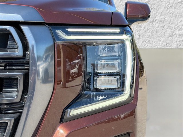 Used 2022 GMC Yukon XL AT4 image 9