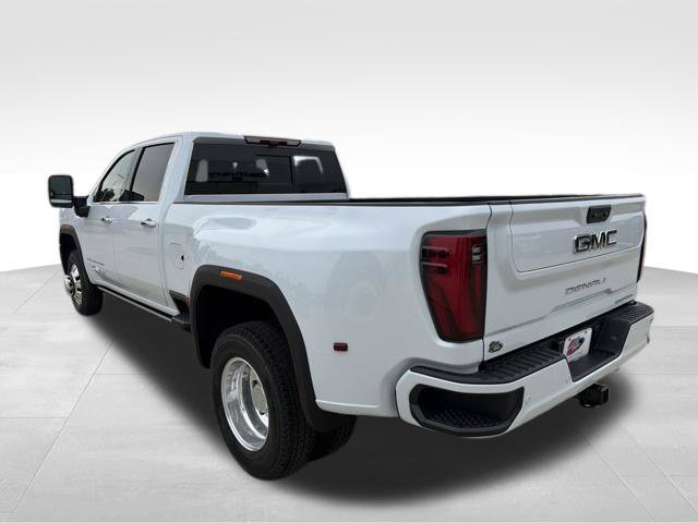 New 2026 GMC Sierra 3500 Denali Ultimate AWD/4WD image 3