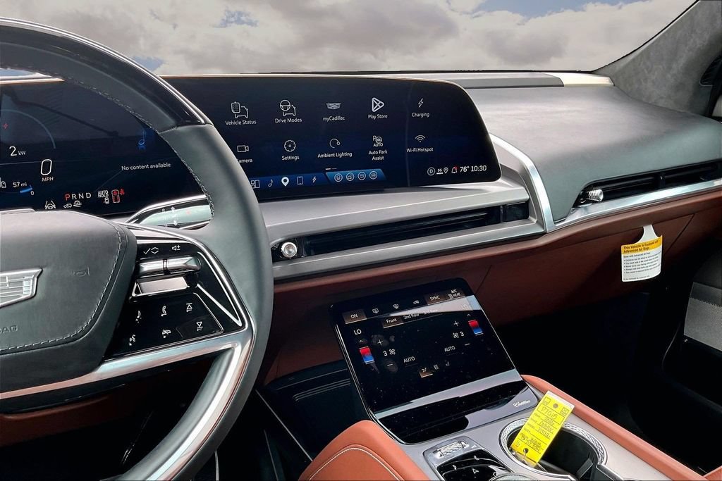 Certified 2026 Cadillac Vistiq Platinum AWD/4WD image 9
