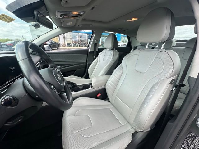 Used 2024 Hyundai Elantra Limited FWD image 9