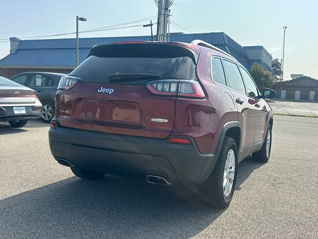 Used 2019 Jeep Cherokee Latitude w/ Cold Weather Group AWD/4WD image 6