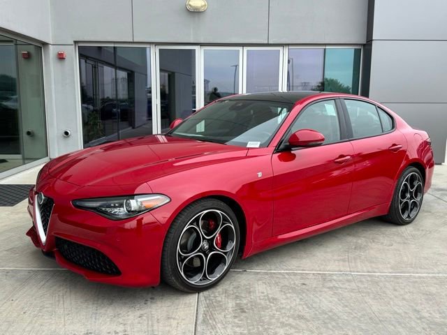 Used 2023 Alfa Romeo Giulia Ti w/ Active Assist Plus Package image 4