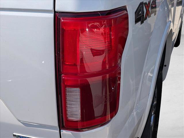 Used 2018 Ford F150 Lariat w/ Equipment Group 502A Luxury AWD/4WD image 11
