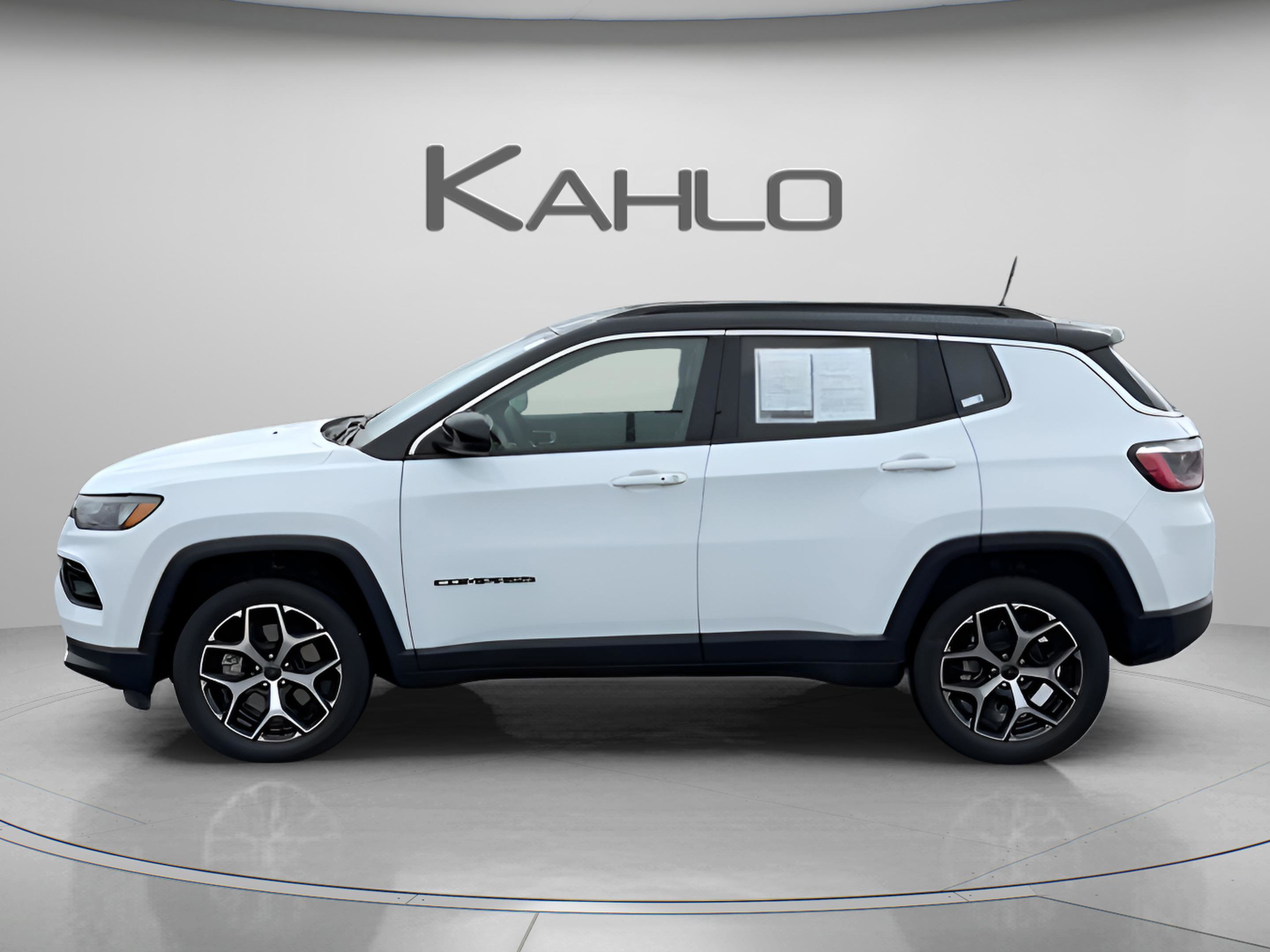 Used 2025 Jeep Compass Limited image 2