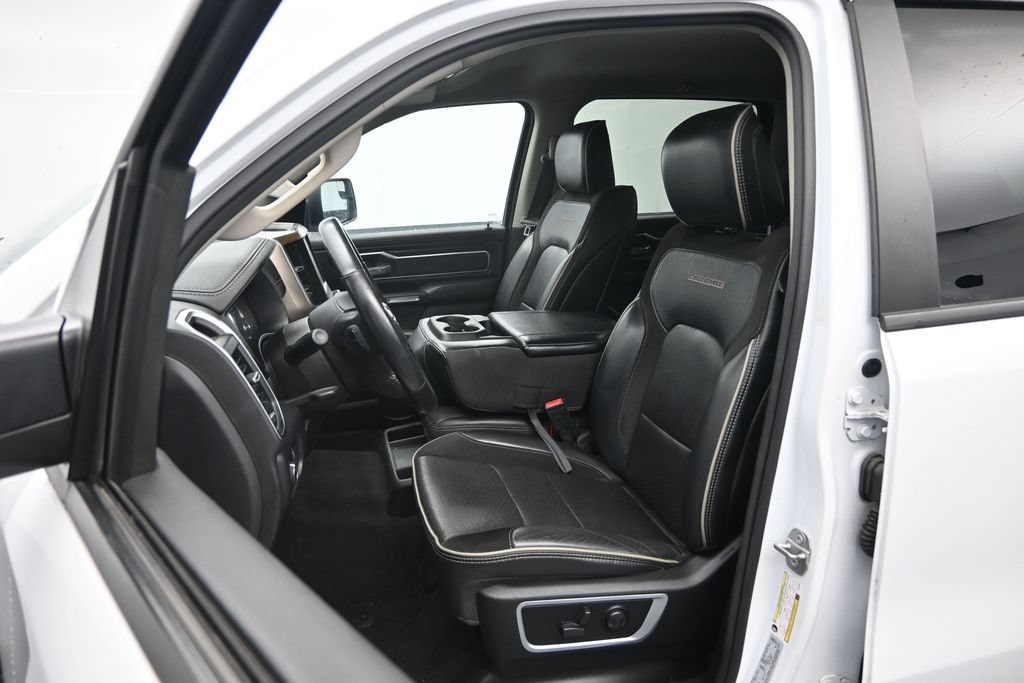 Used 2022 RAM 1500 Laramie AWD/4WD image 23