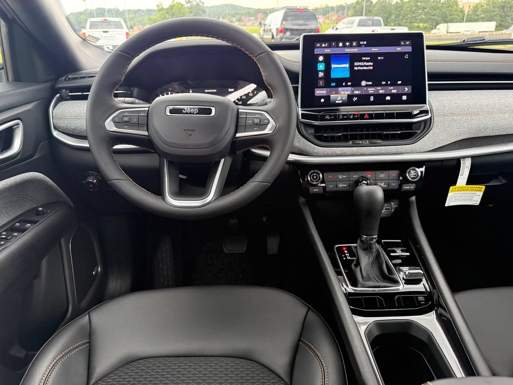 New 2026 Jeep Compass Latitude AWD/4WD image 8