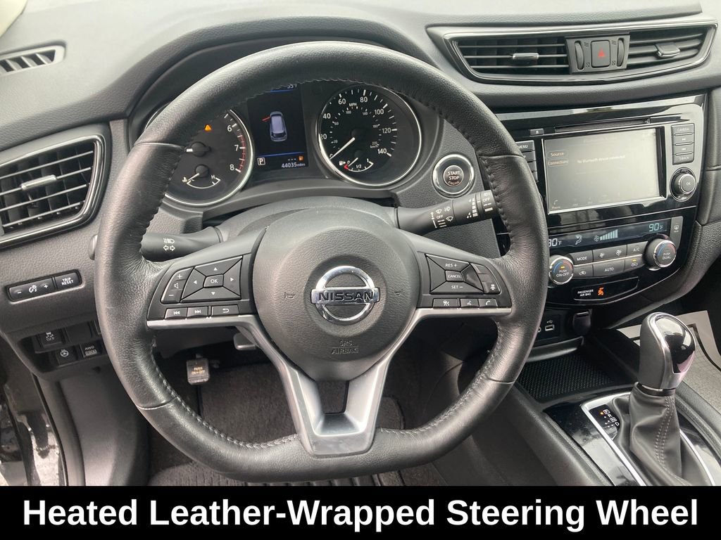 Used 2018 Nissan Rogue SV w/ Premium Package image 18