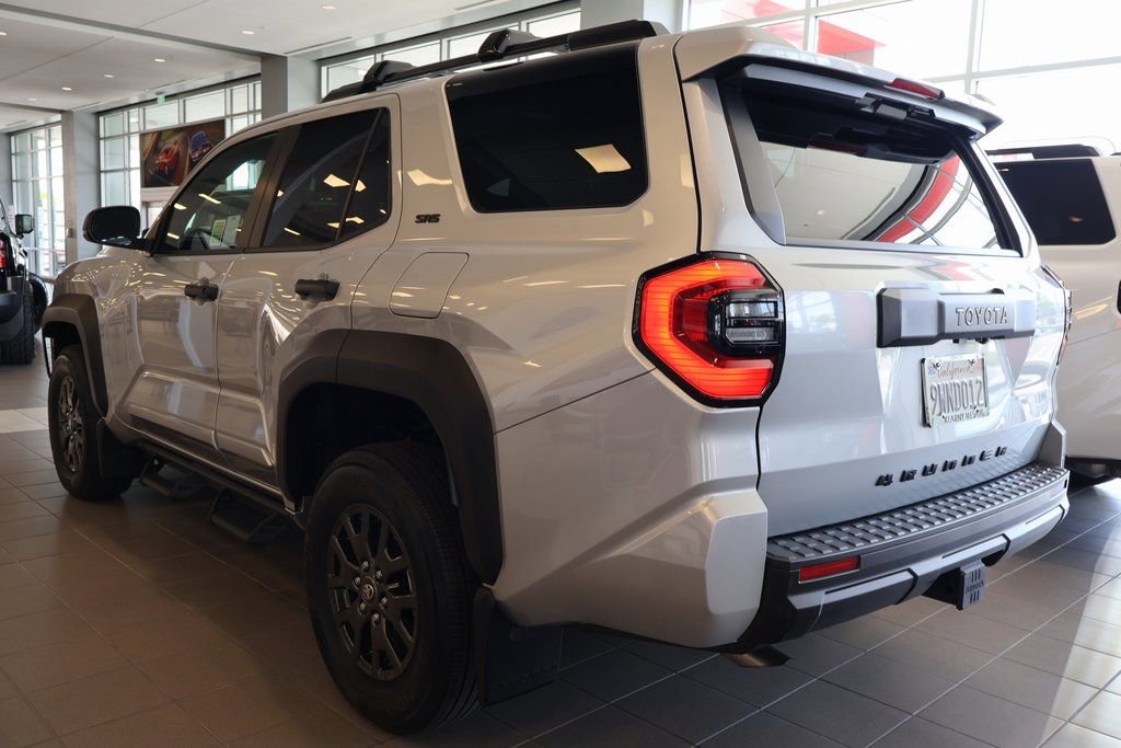 Used 2025 Toyota 4Runner SR5 RWD image 6