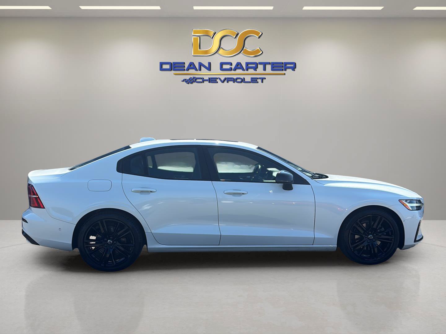 Used 2023 Volvo S60 B5 Plus AWD/4WD image 6