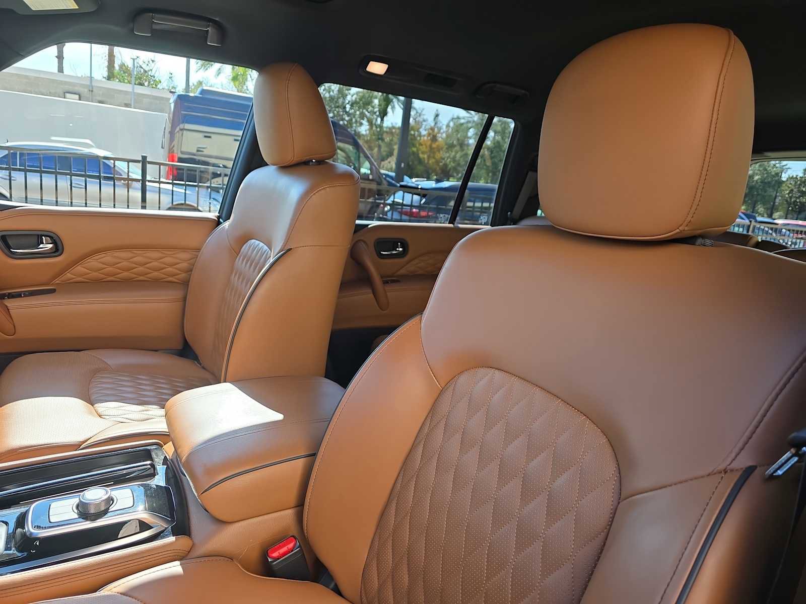 Used 2024 INFINITI QX80 Sensory w/ Cargo Package image 16