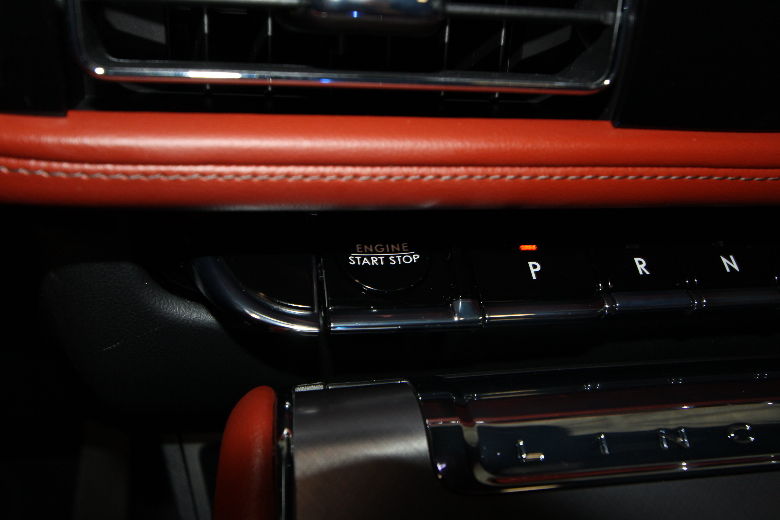New 2026 Lincoln Aviator Reserve AWD/4WD image 11