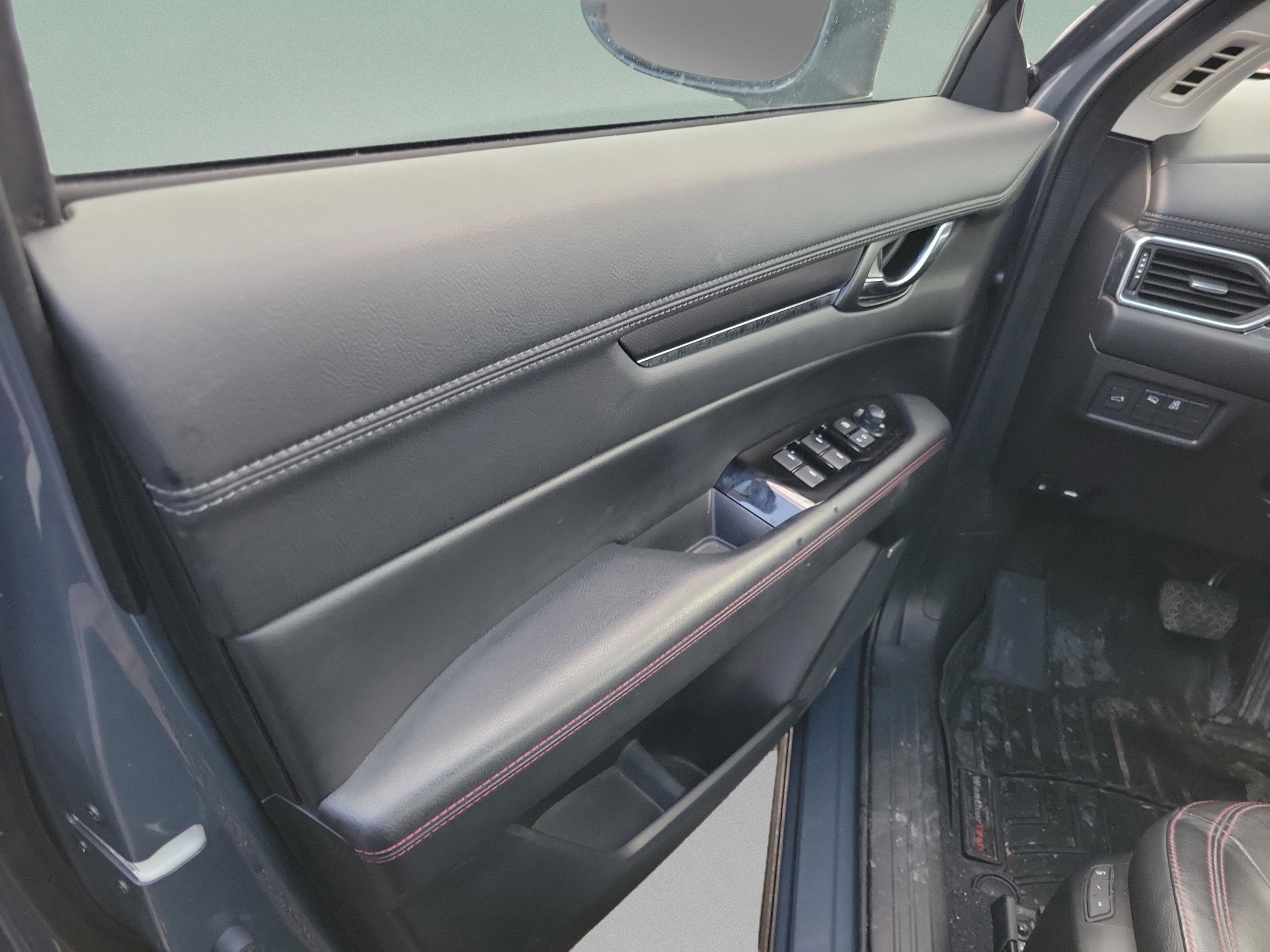 Used 2021 MAZDA CX-5 Carbon Edition image 8