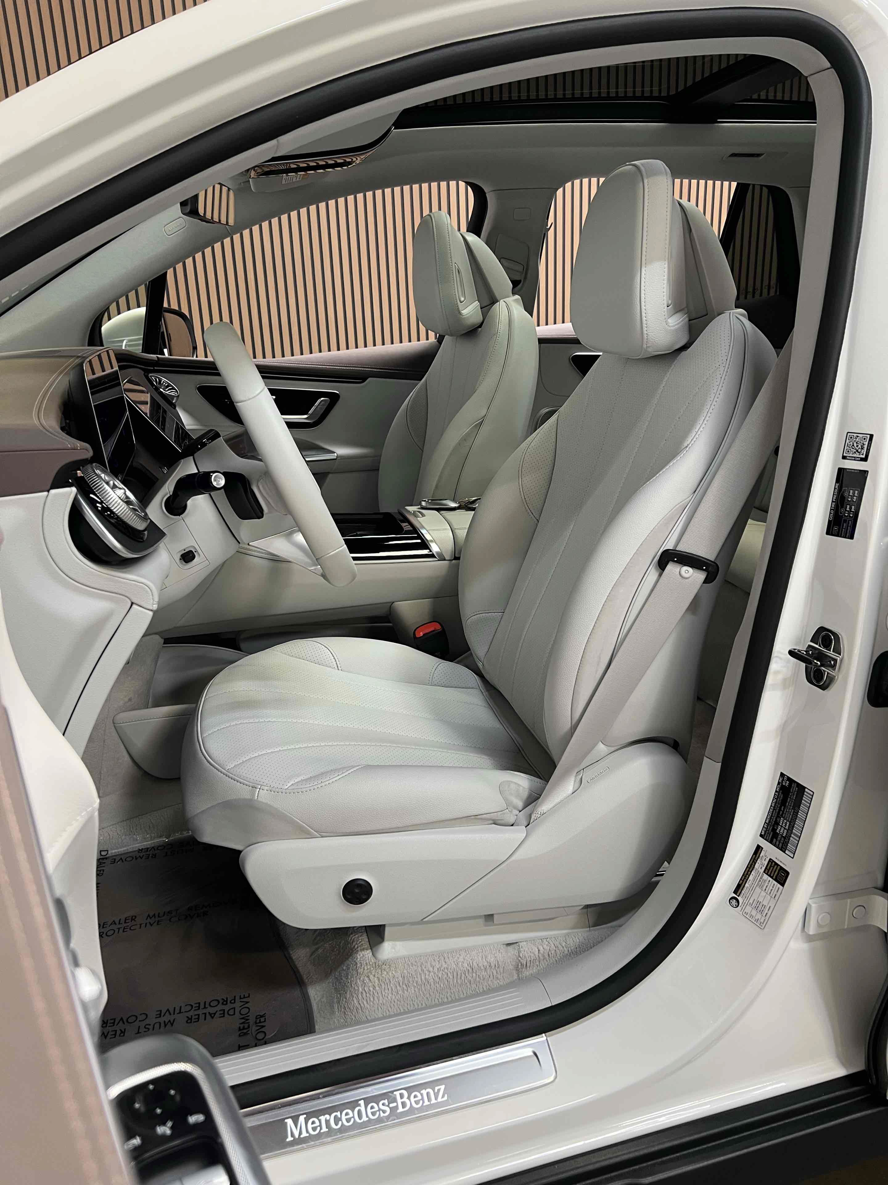 Used 2023 Mercedes-Benz EQE 350+ SUV w/ AMG Line Exterior Package image 28