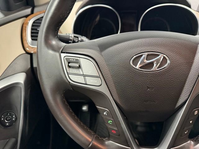 Used 2016 Hyundai Santa Fe SE w/ Option Group 02 AWD/4WD image 11