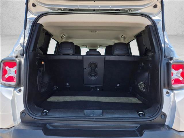 Used 2018 Jeep Renegade Trailhawk AWD/4WD image 7
