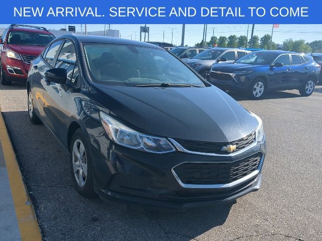 Used 2018 Chevrolet Cruze LS FWD image 9