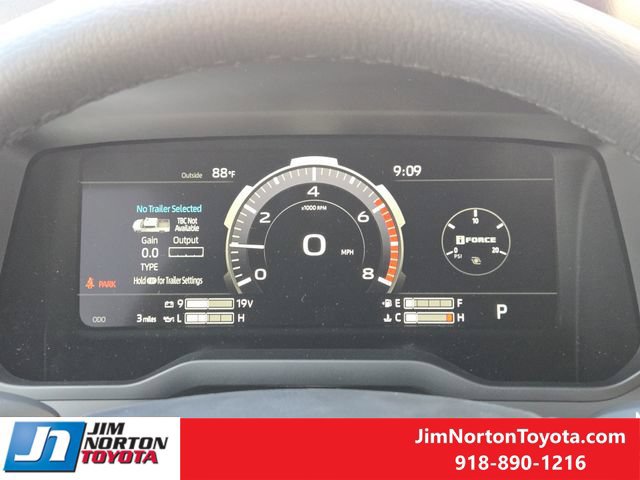 New 2026 Toyota Tundra Limited AWD/4WD image 16