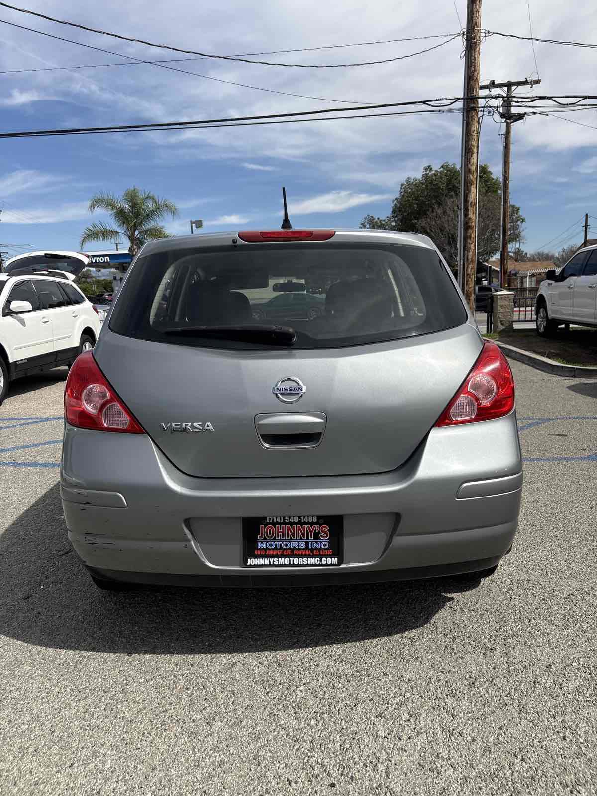 Used 2012 Nissan Versa 1.8 S w/ Plus Pkg image 3