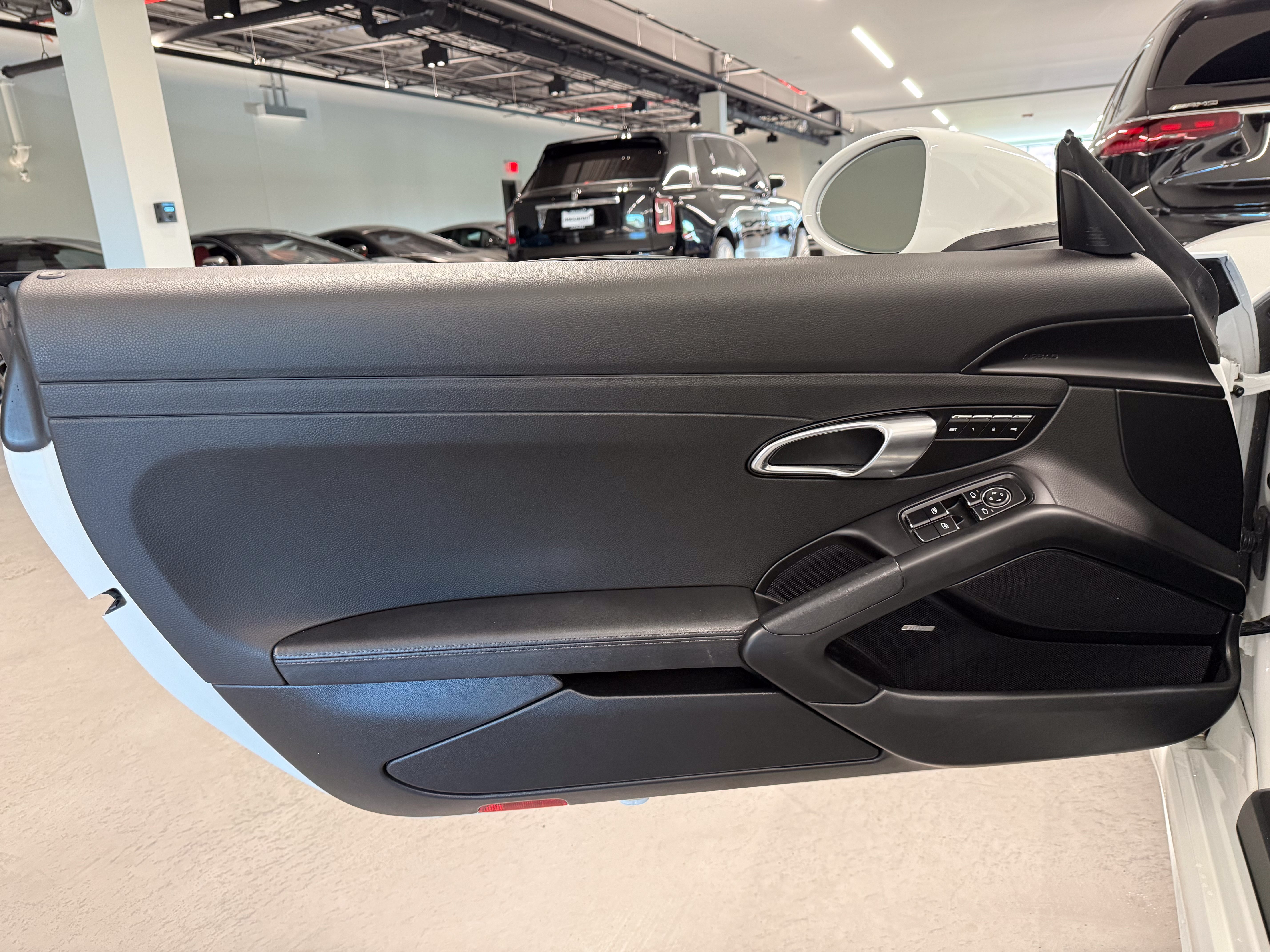 Used 2017 Porsche 718 Boxster S RWD image 15