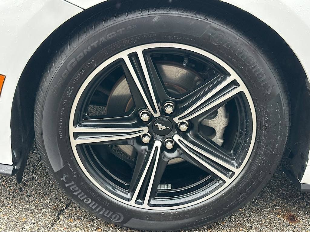 Used 2025 Ford Mustang Premium RWD image 26