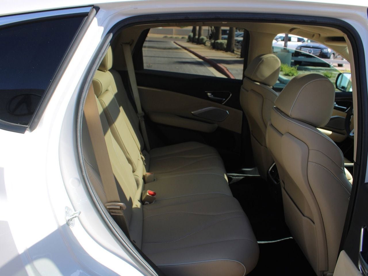 Used 2024 Acura RDX SH-AWD w/ Advance Package image 13
