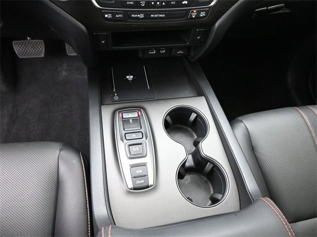 Used 2025 Honda Ridgeline TrailSport image 32