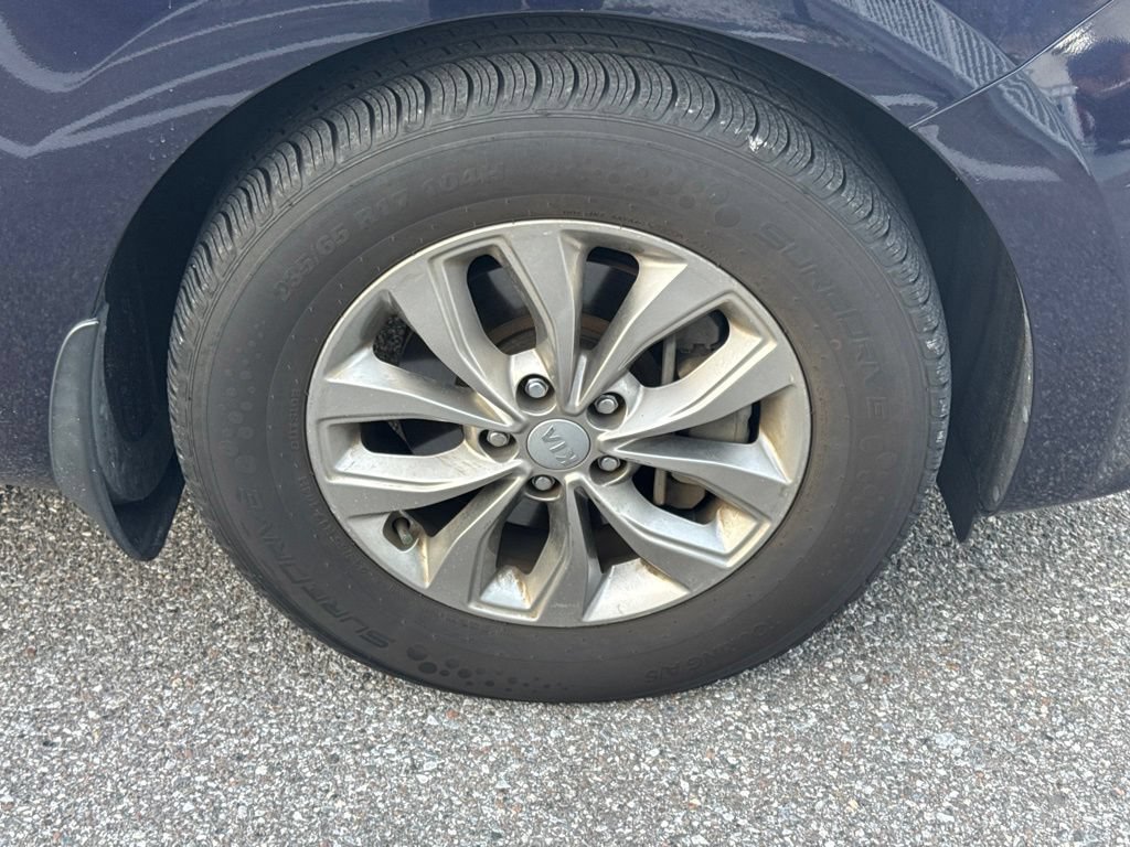 Used 2019 Kia Sedona LX FWD image 6