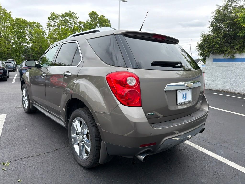 Used 2011 Chevrolet Equinox LTZ FWD image 3