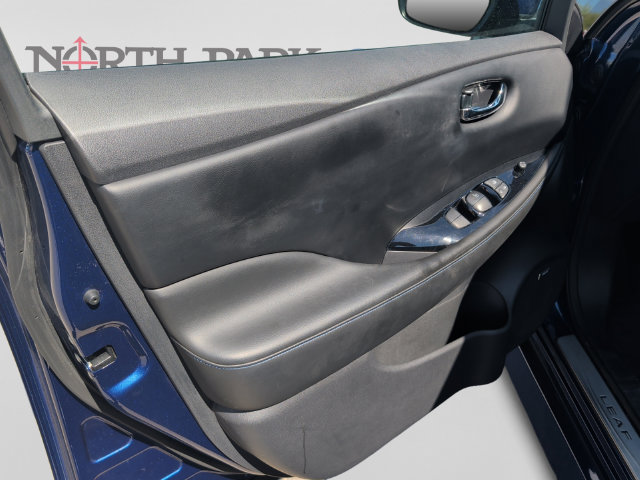 Used 2018 Nissan Leaf SL w/ SL Technology Package FWD image 10