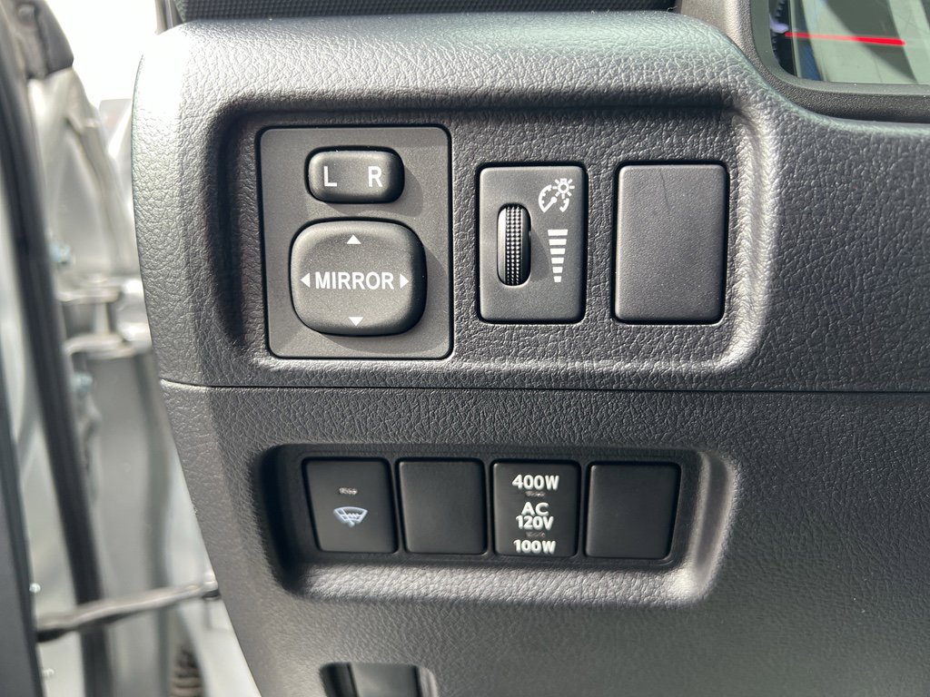 Used 2016 Toyota 4Runner SR5 Premium image 16