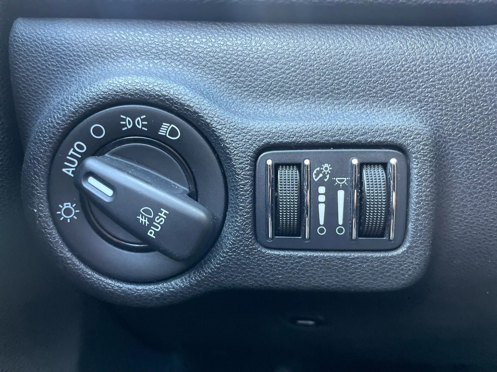 Used 2014 Dodge Dart GT w/ Sun/Sound Group image 18