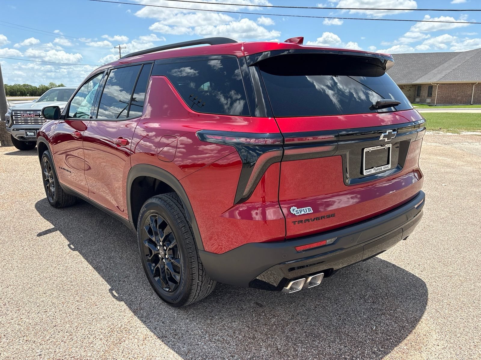 New 2026 Chevrolet Traverse LT w/ Midnight/Sport Edition FWD image 4