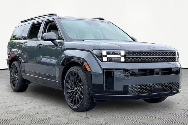 Used 2025 Hyundai Santa Fe Calligraphy FWD image 1