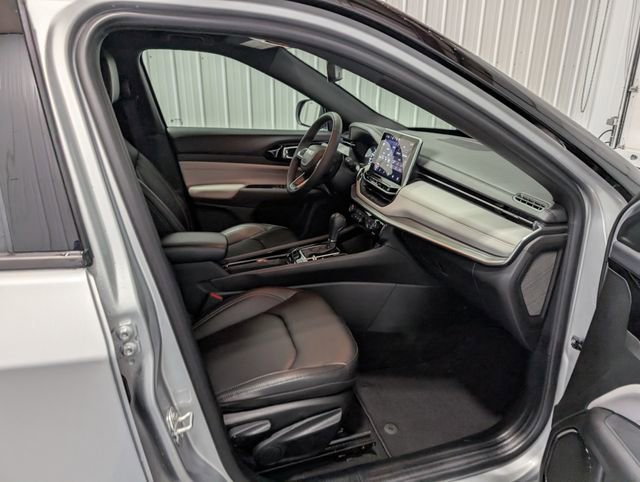 Used 2025 Jeep Compass Limited AWD/4WD image 27
