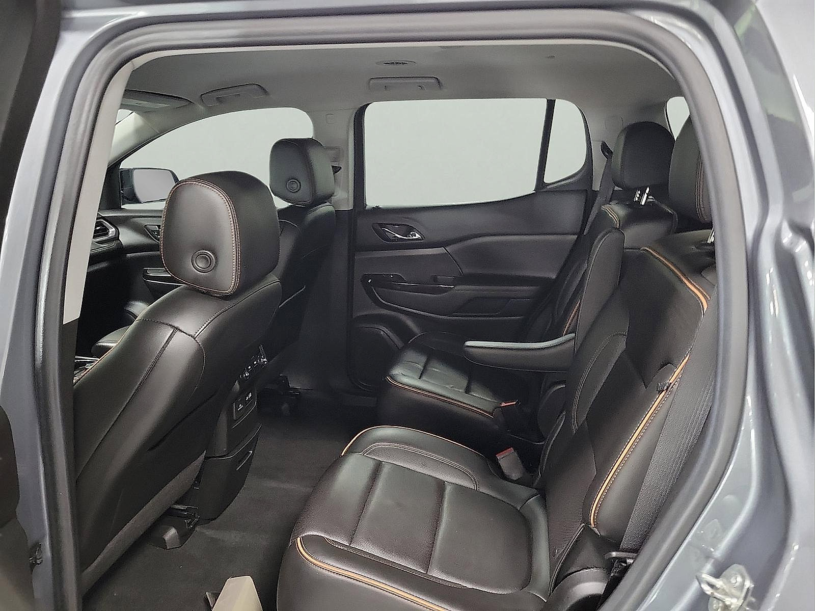 Used 2021 GMC Acadia AT4 AWD/4WD image 8