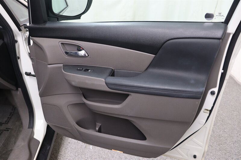 Used 2016 Honda Odyssey EX-L image 24