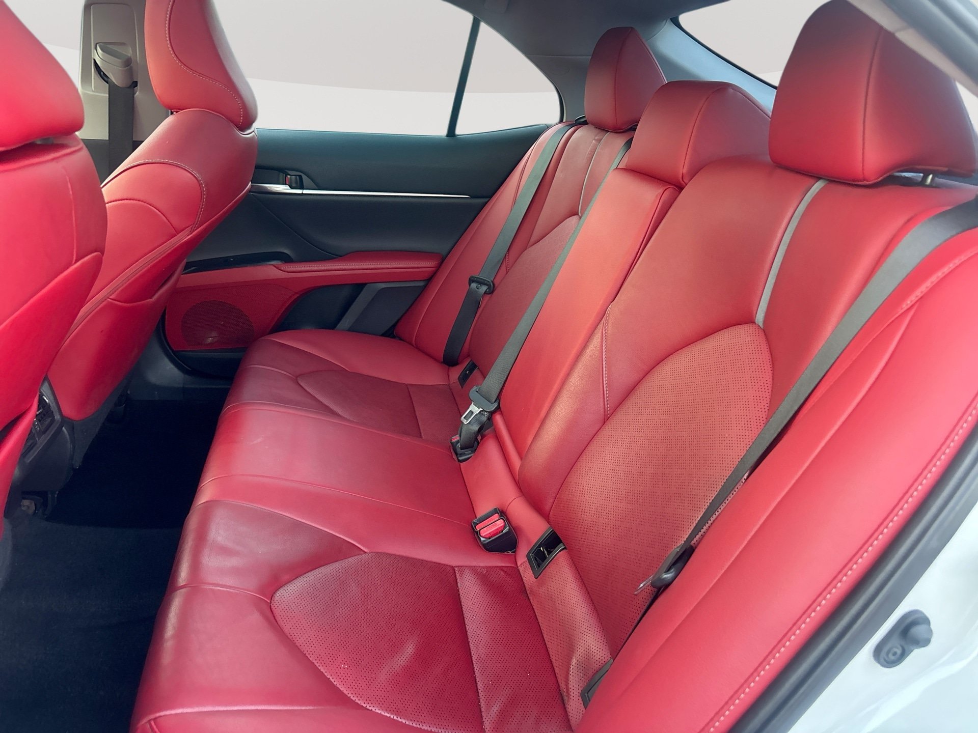 Used 2020 Toyota Camry XSE FWD image 26