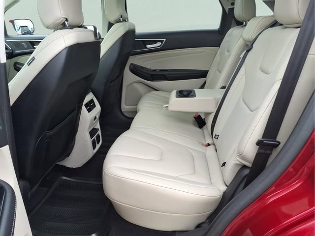 Used 2015 Ford Edge Titanium w/ Equipment Group 301A FWD image 19