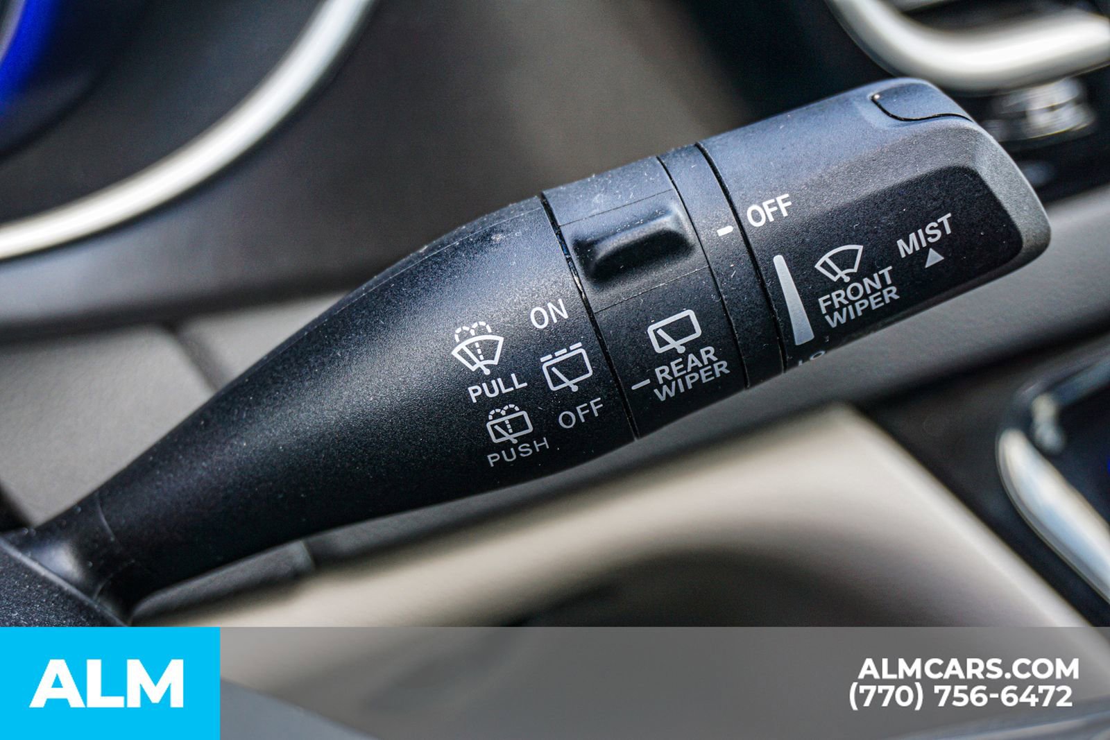 Used 2024 Chrysler Pacifica Touring-L image 35