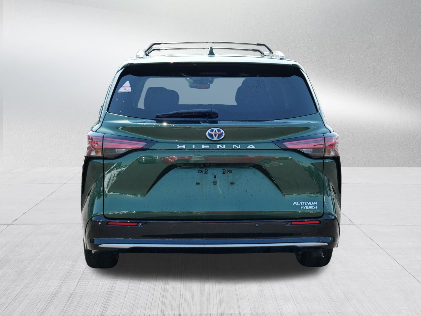 Certified 2021 Toyota Sienna Platinum FWD image 4