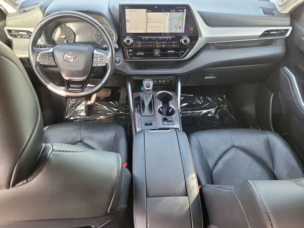 Used 2021 Toyota Highlander Platinum FWD image 8