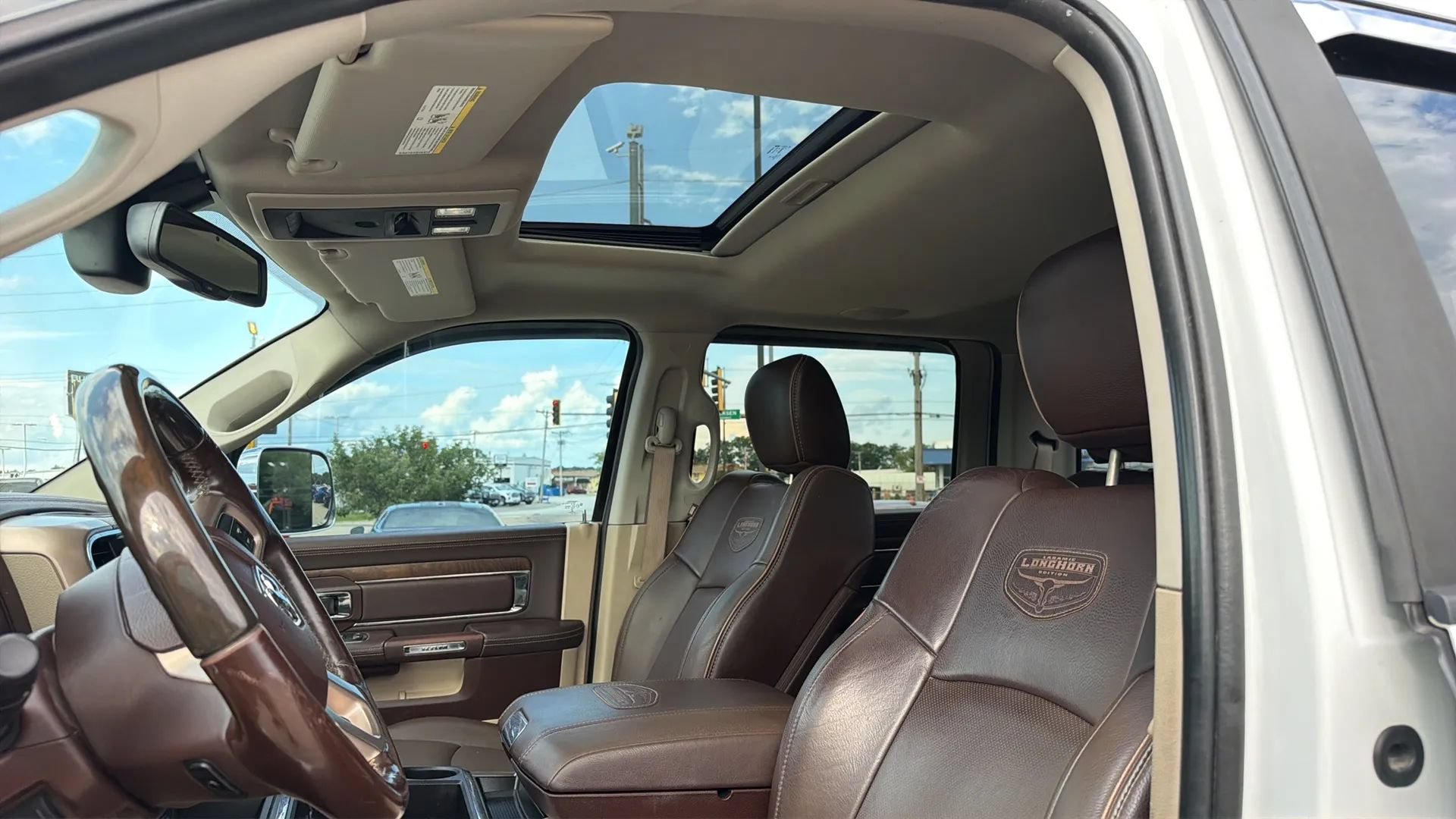 Used 2015 RAM 3500 Laramie Longhorn w/ Convenience Group AWD/4WD image 87